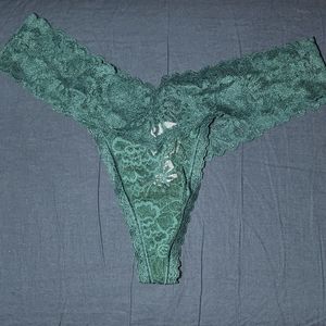 Victoria's Secret Garnet Green Lace Thong M